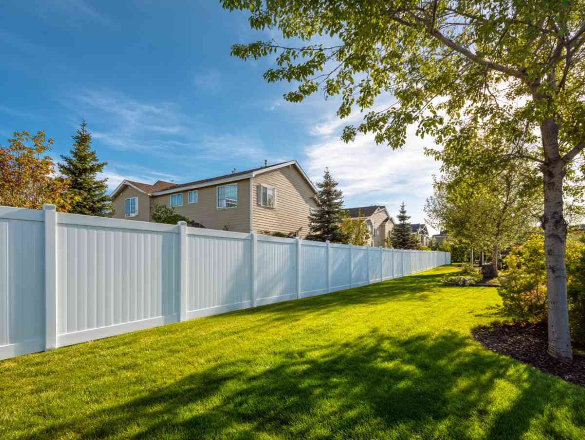 Vinyl Fencing